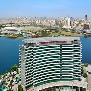 Crowne Plaza Festival City Szálloda