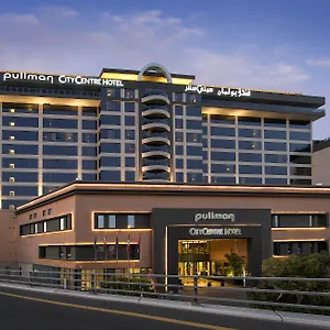Pullman Creek Centre מלון