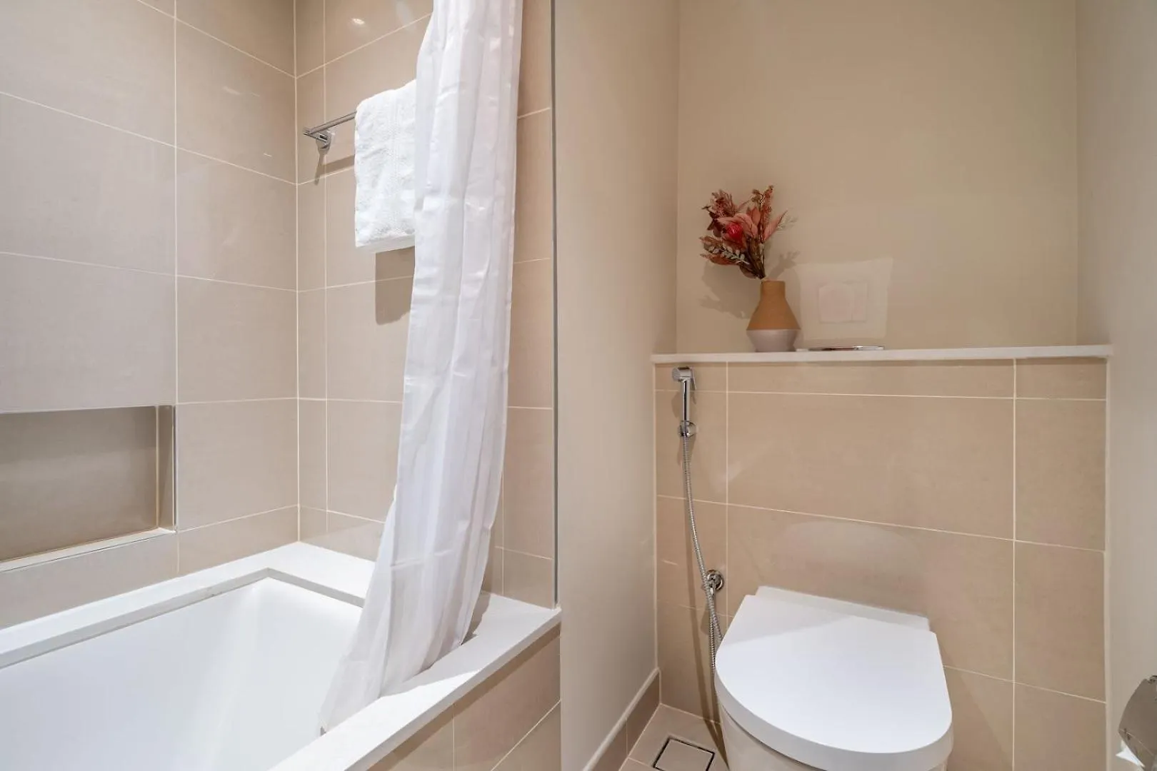 Appartamento Guestready - A Prime Stay In Creek Harbour Dubai